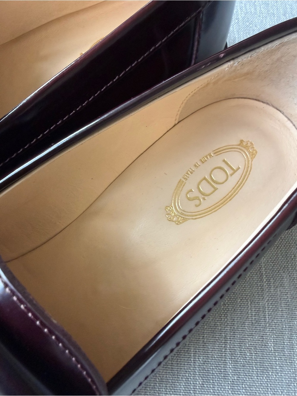 Brand NEW TOD'S Women’s Burgundy Loafers - Picture 9 of 10